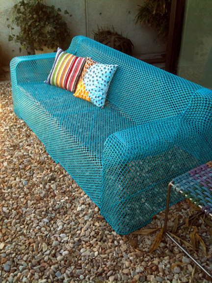 10_blue_outdoor_sofa