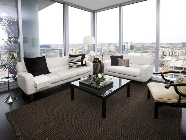Living room designed by Leslie Ezelle.