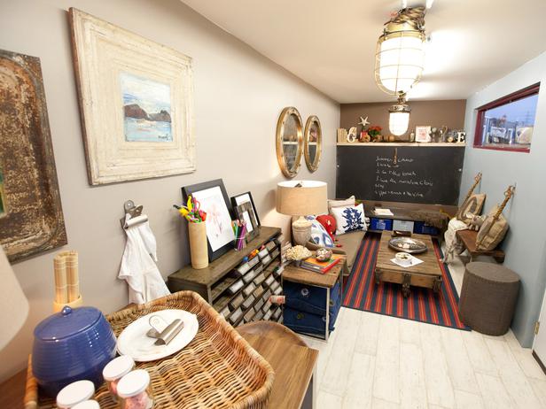 Leslie Ezelle took the "shipping" in "shipping container" literally, designing a cluttered, nautical mess.