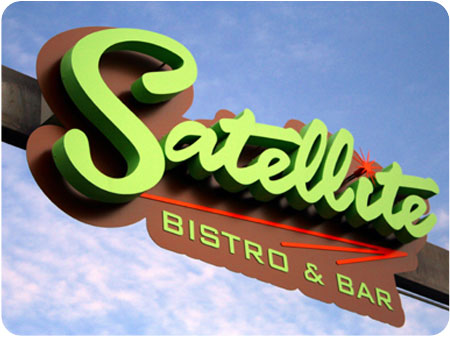 satellite_bistro-sign